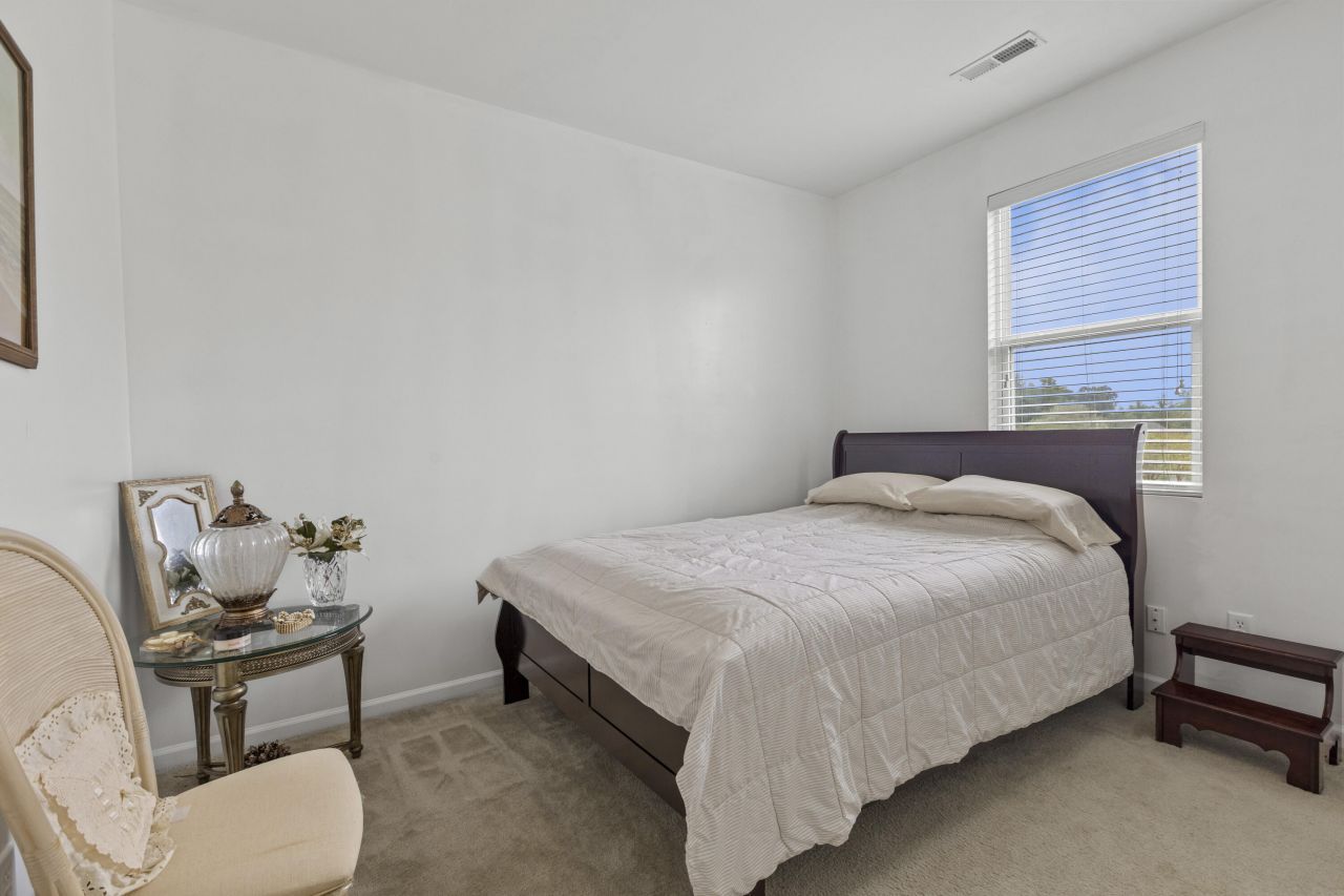 601 Watershed Drive Photo 11