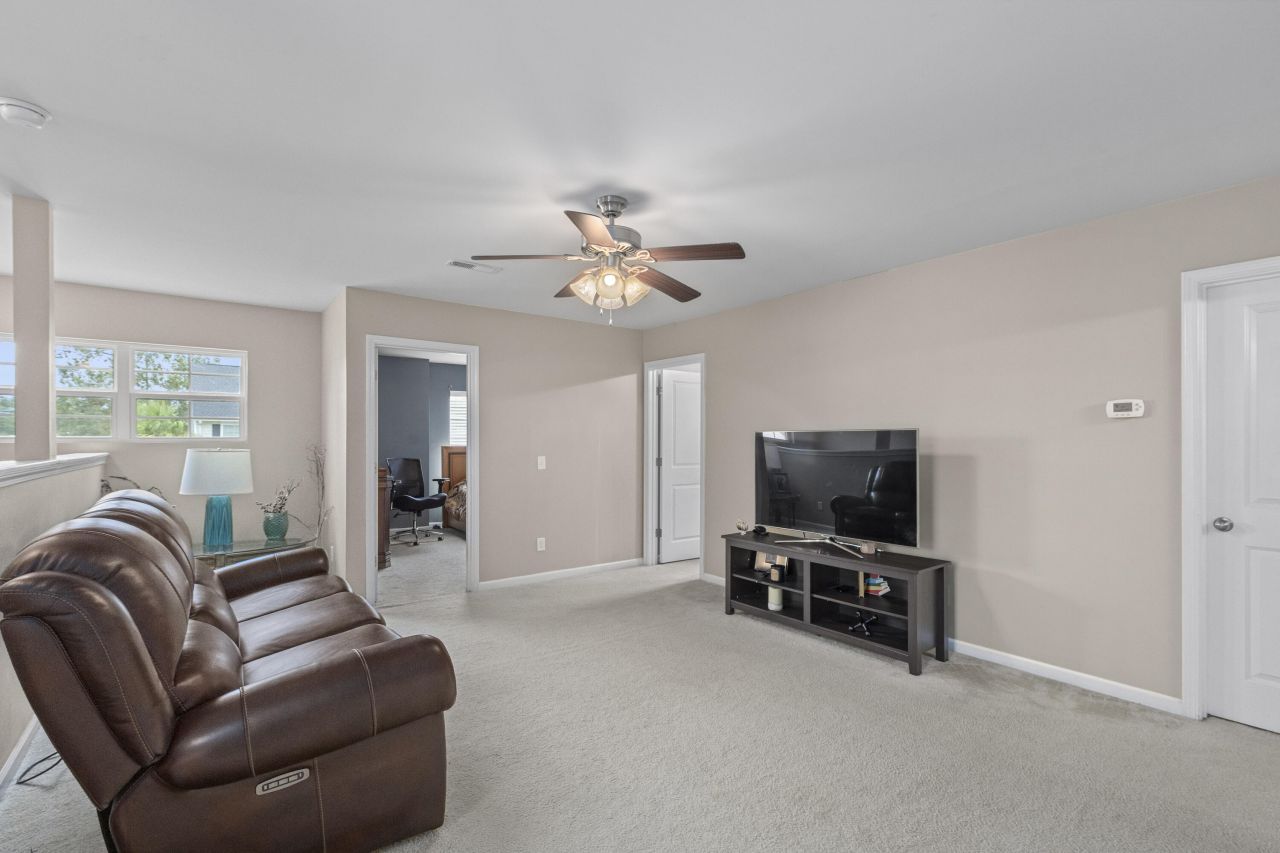 601 Watershed Drive Photo 18