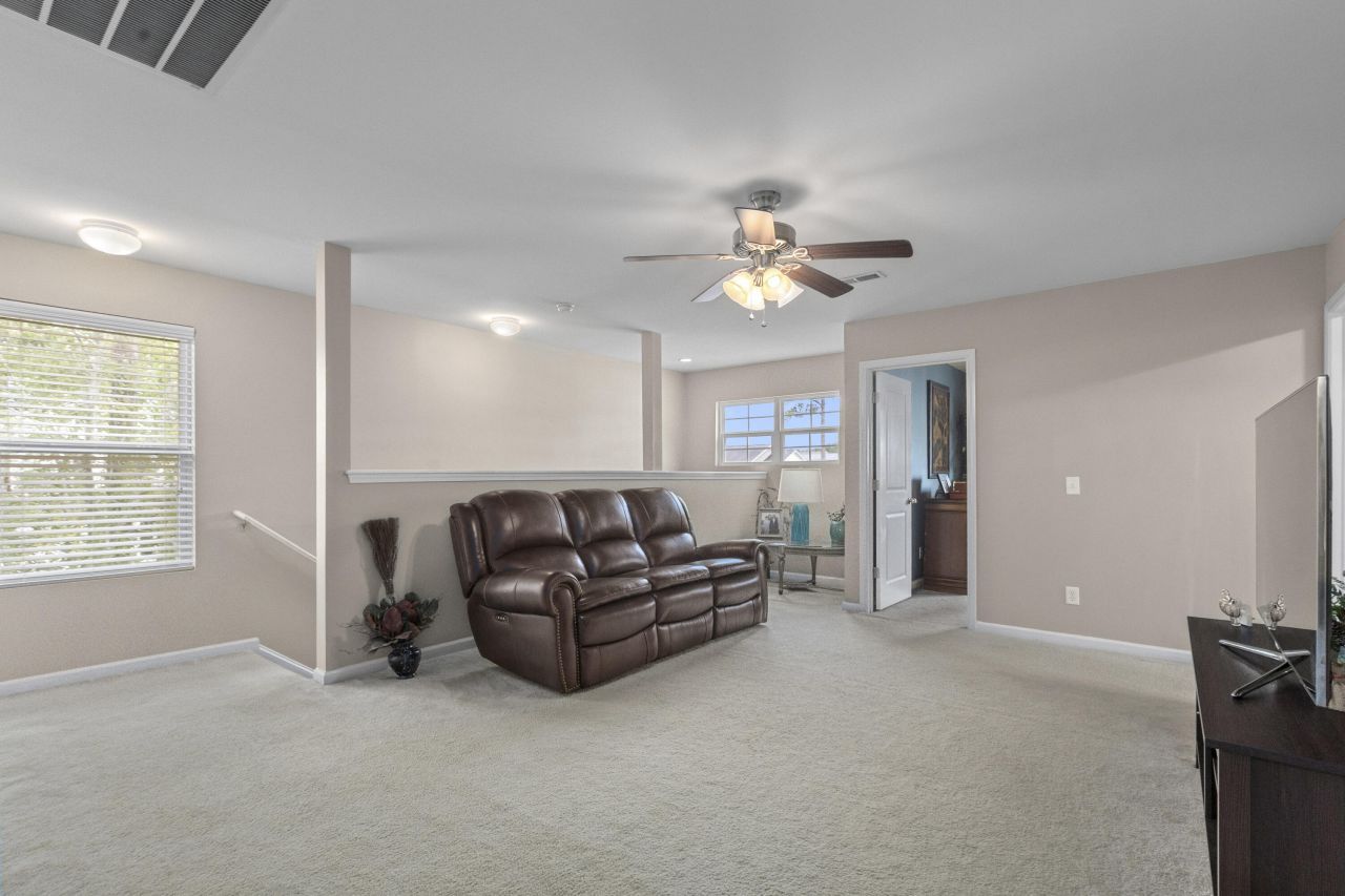 601 Watershed Drive Photo 19