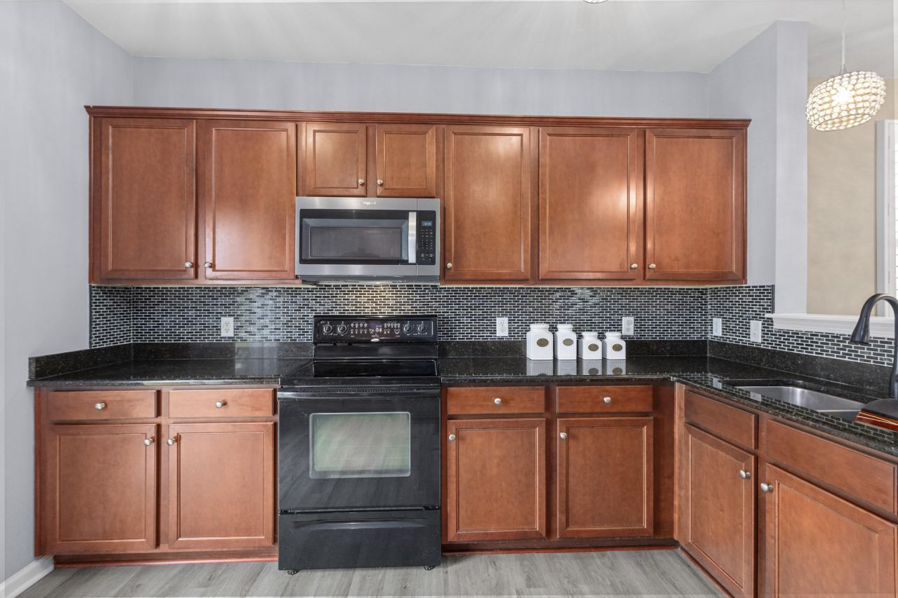 601 Watershed Drive Photo 9