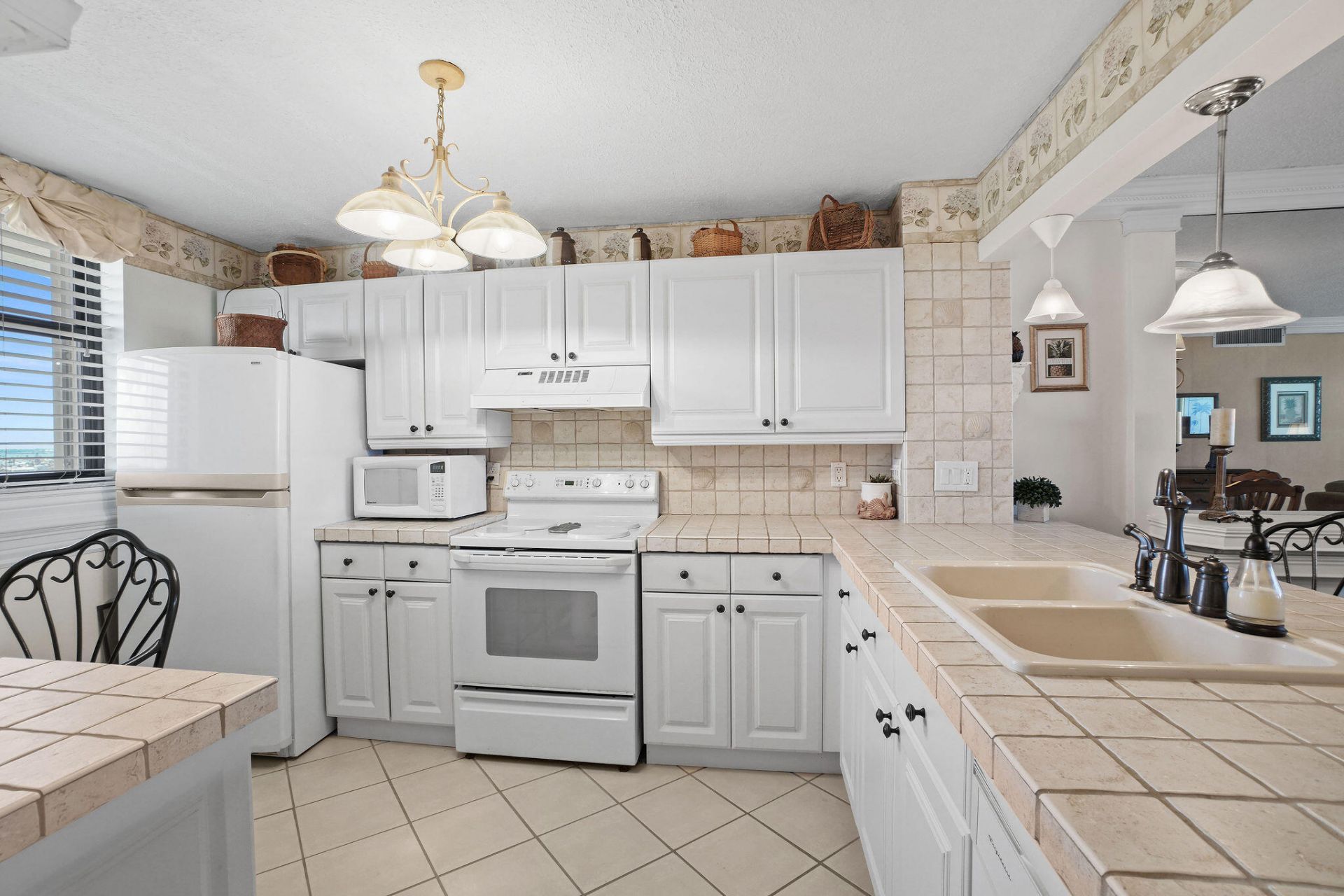 9940 S Ocean Drive, Unit 907, Jensen Beach, FL 34957 Photo