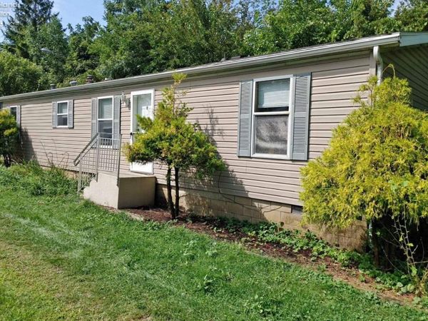 7319 E Harbor Road, Marblehead, OH 43440