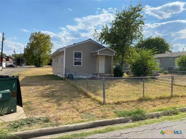 112 W Harrison Avenue, Killeen, TX 76541