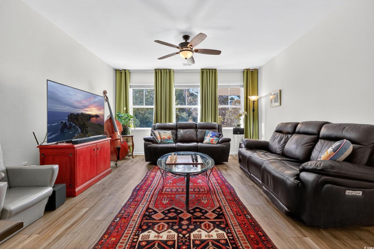 5618 Lombardia Circle Photo 10