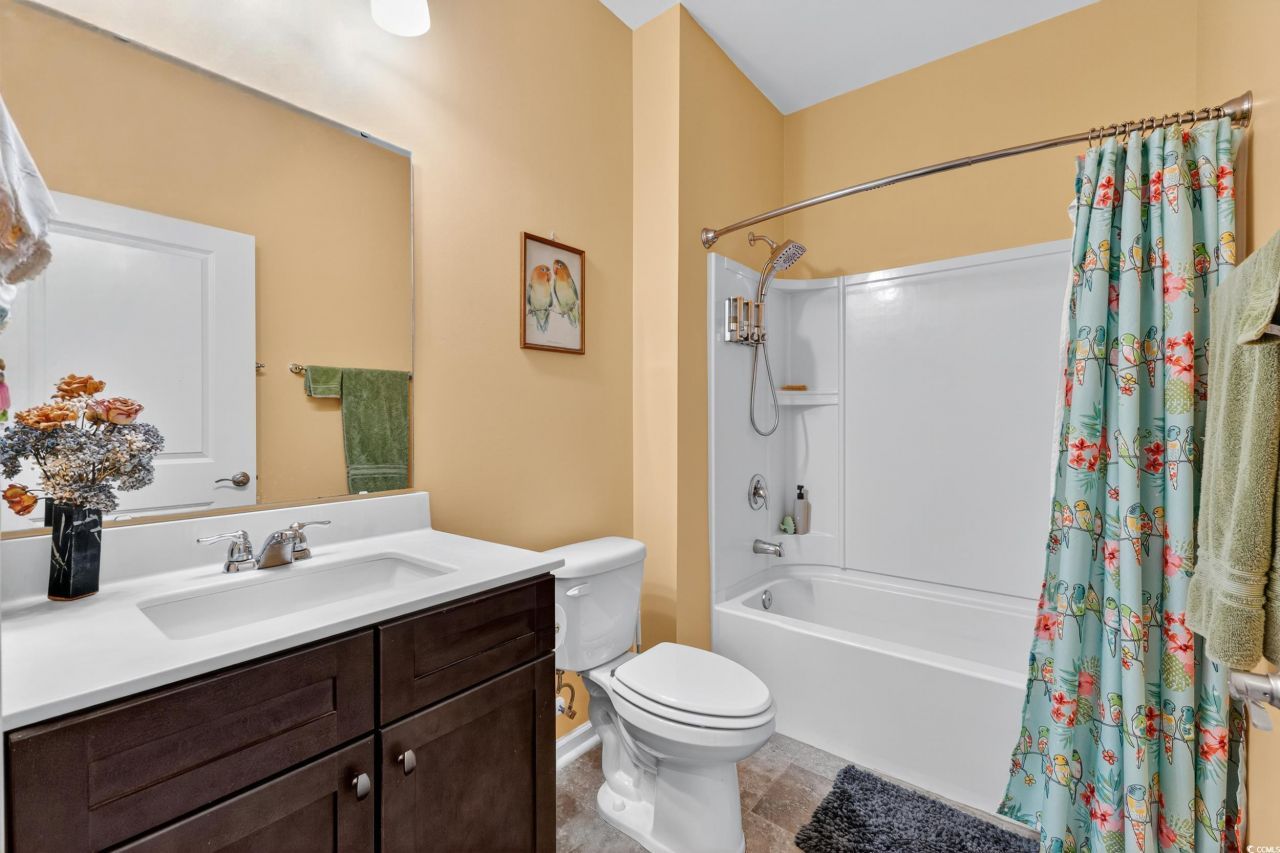 5618 Lombardia Circle Photo 19