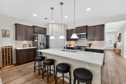 5618 Lombardia Circle photo 4