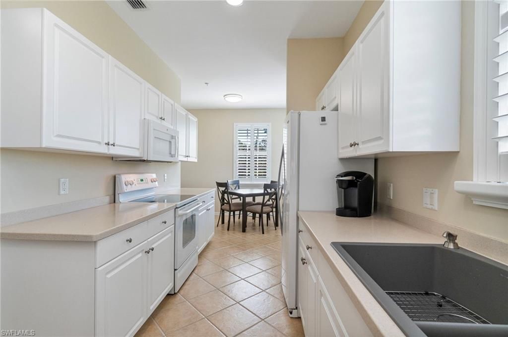 3970 Loblolly Bay Dr, Unit 301, Naples, FL 34114 Photo