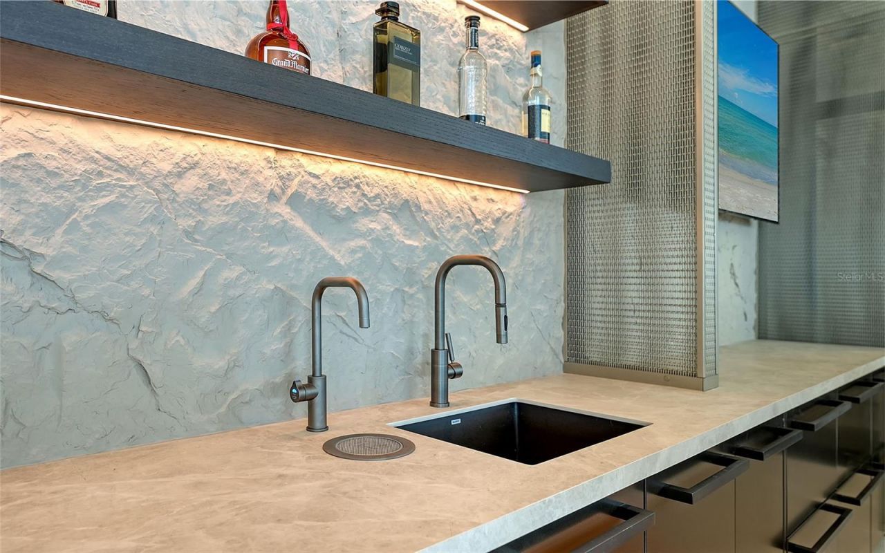 388 S Shore Drive, Sarasota, FL 34234 Photo