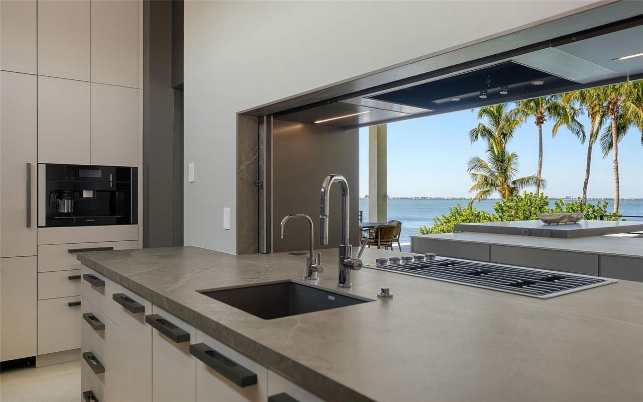 388 S Shore Drive, Sarasota, FL 34234 Photo