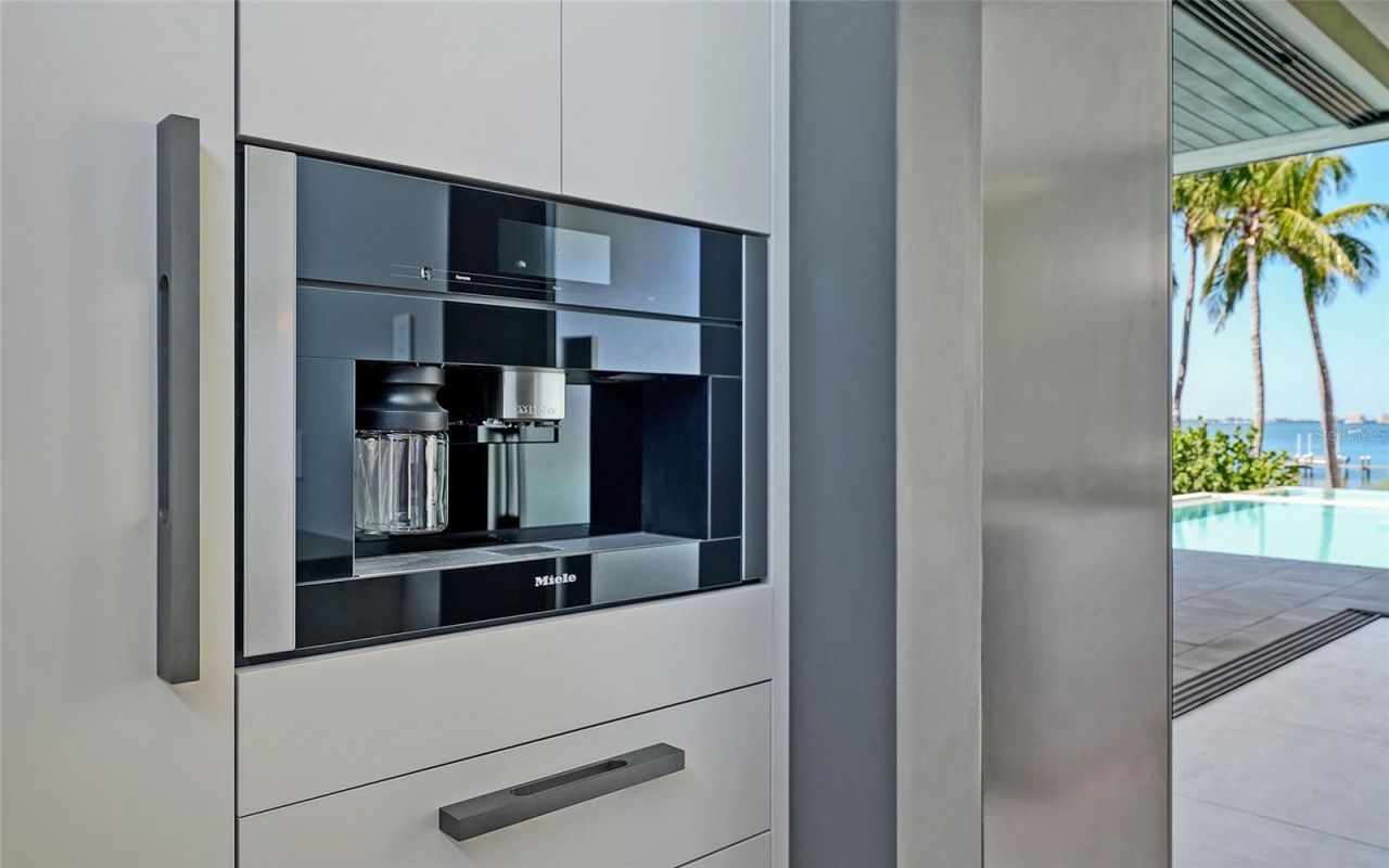 388 S Shore Drive, Sarasota, FL 34234 Photo