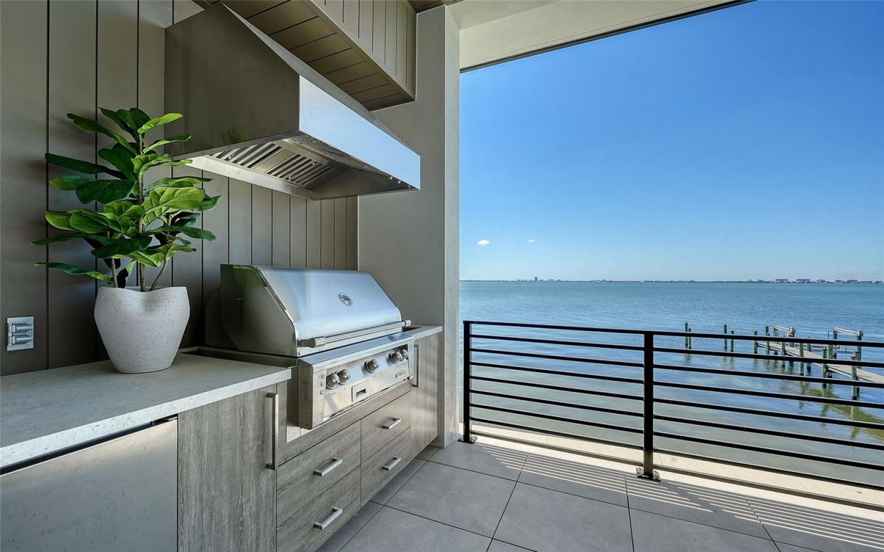 388 S Shore Drive, Sarasota, FL 34234 Photo