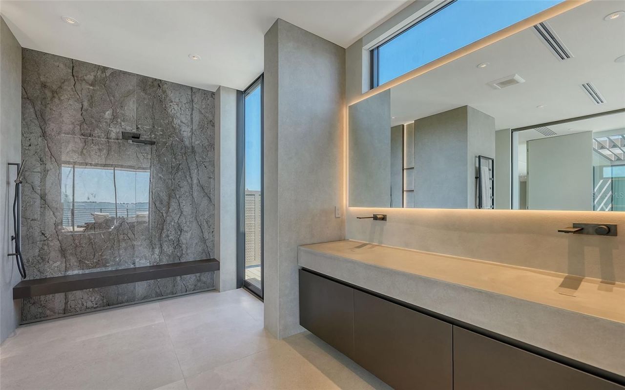 388 S Shore Drive, Sarasota, FL 34234 Photo