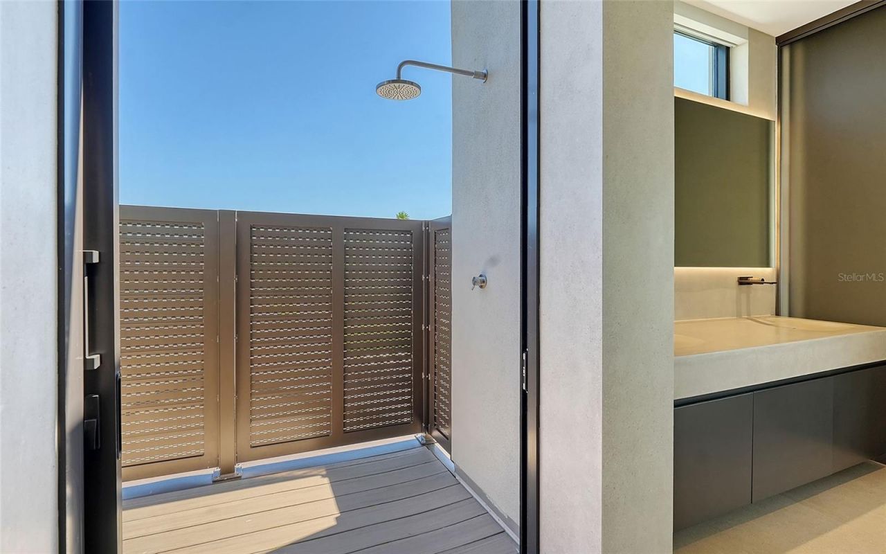 388 S Shore Drive, Sarasota, FL 34234 Photo