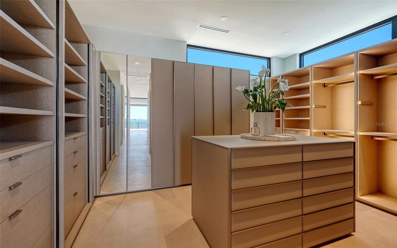 388 S Shore Drive, Sarasota, FL 34234 Photo