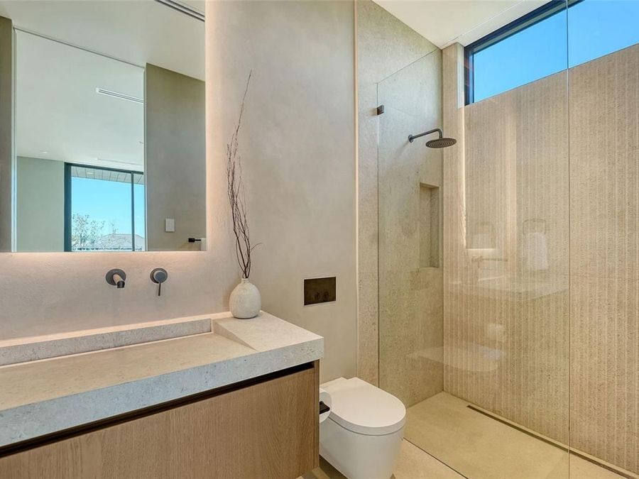 Property Image 77