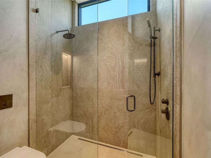 Property Image 80