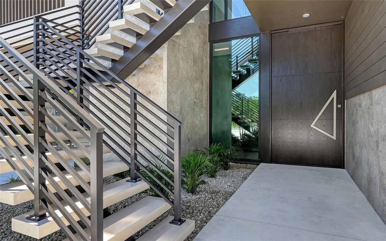 388 S Shore Drive, Sarasota, FL 34234 Photo