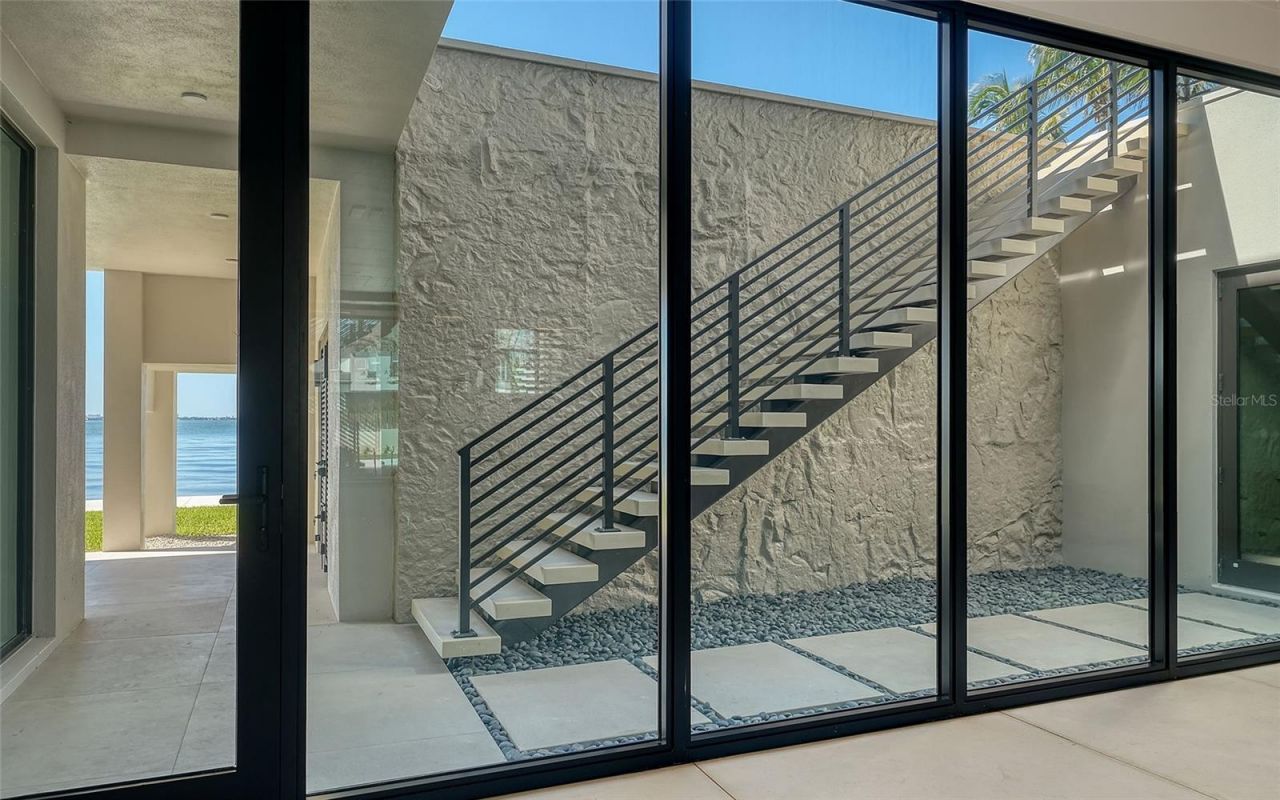 388 S Shore Drive, Sarasota, FL 34234 Photo