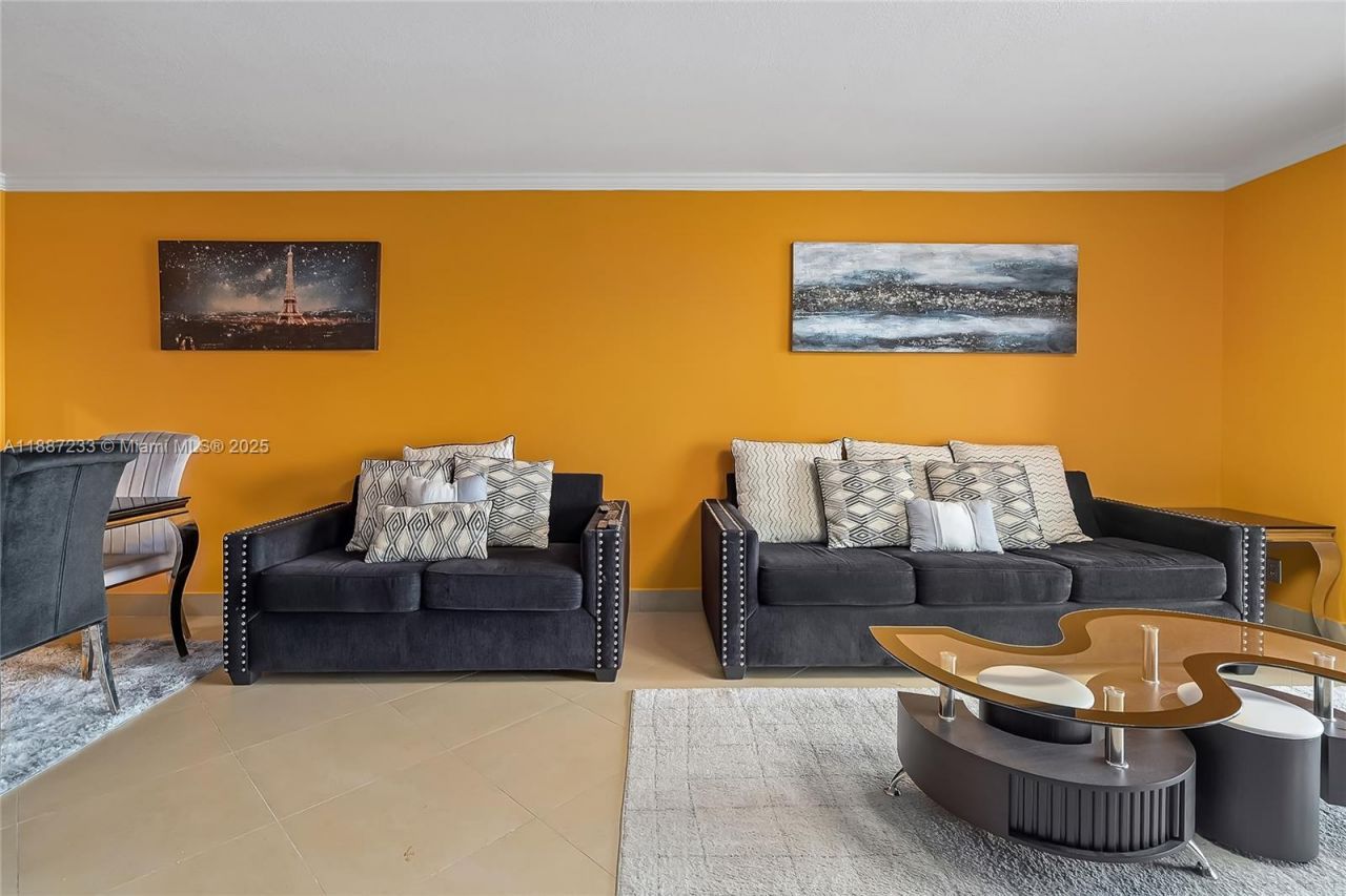 2200 S Cypress Bend Dr, Unit 804, Pompano Beach, FL 33069 Photo