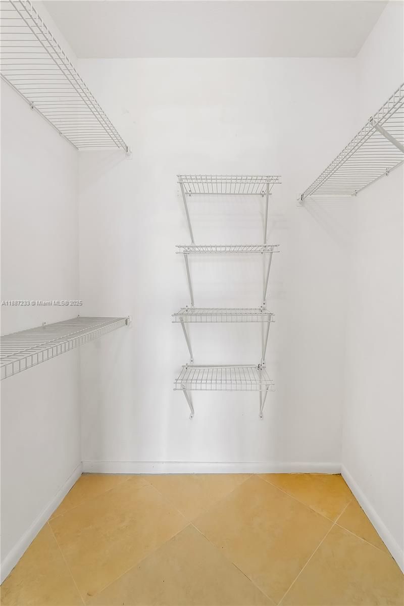 2200 S Cypress Bend Dr, Unit 804, Pompano Beach, FL 33069 Photo