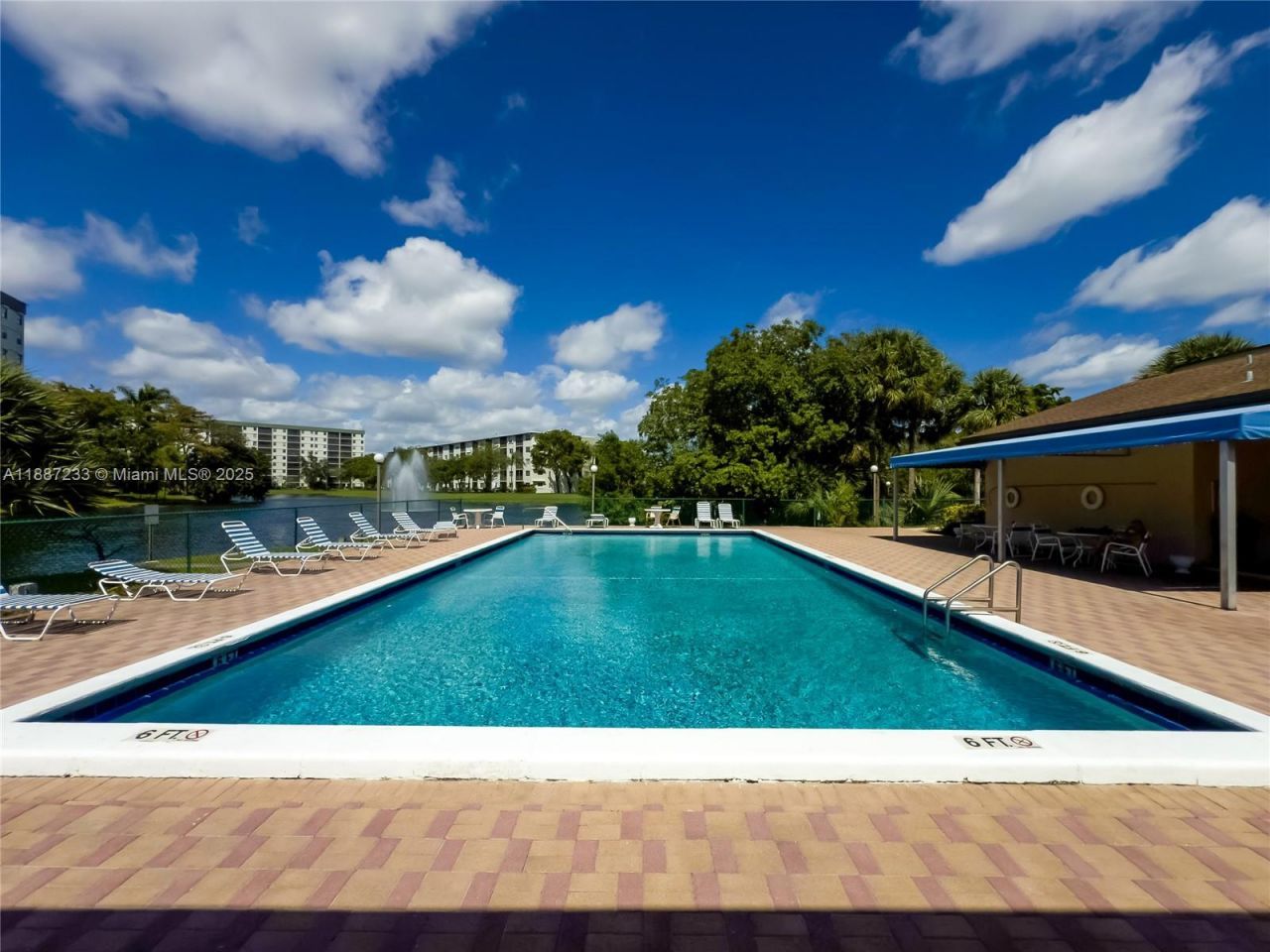 2200 S Cypress Bend Dr, Unit 804, Pompano Beach, FL 33069 Photo