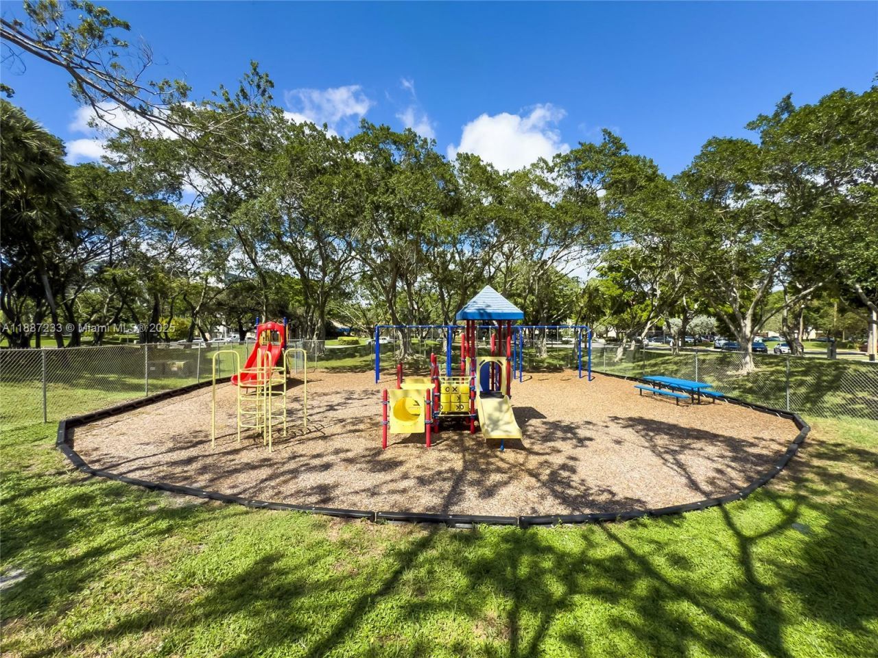 2200 S Cypress Bend Dr, Unit 804, Pompano Beach, FL 33069 Photo