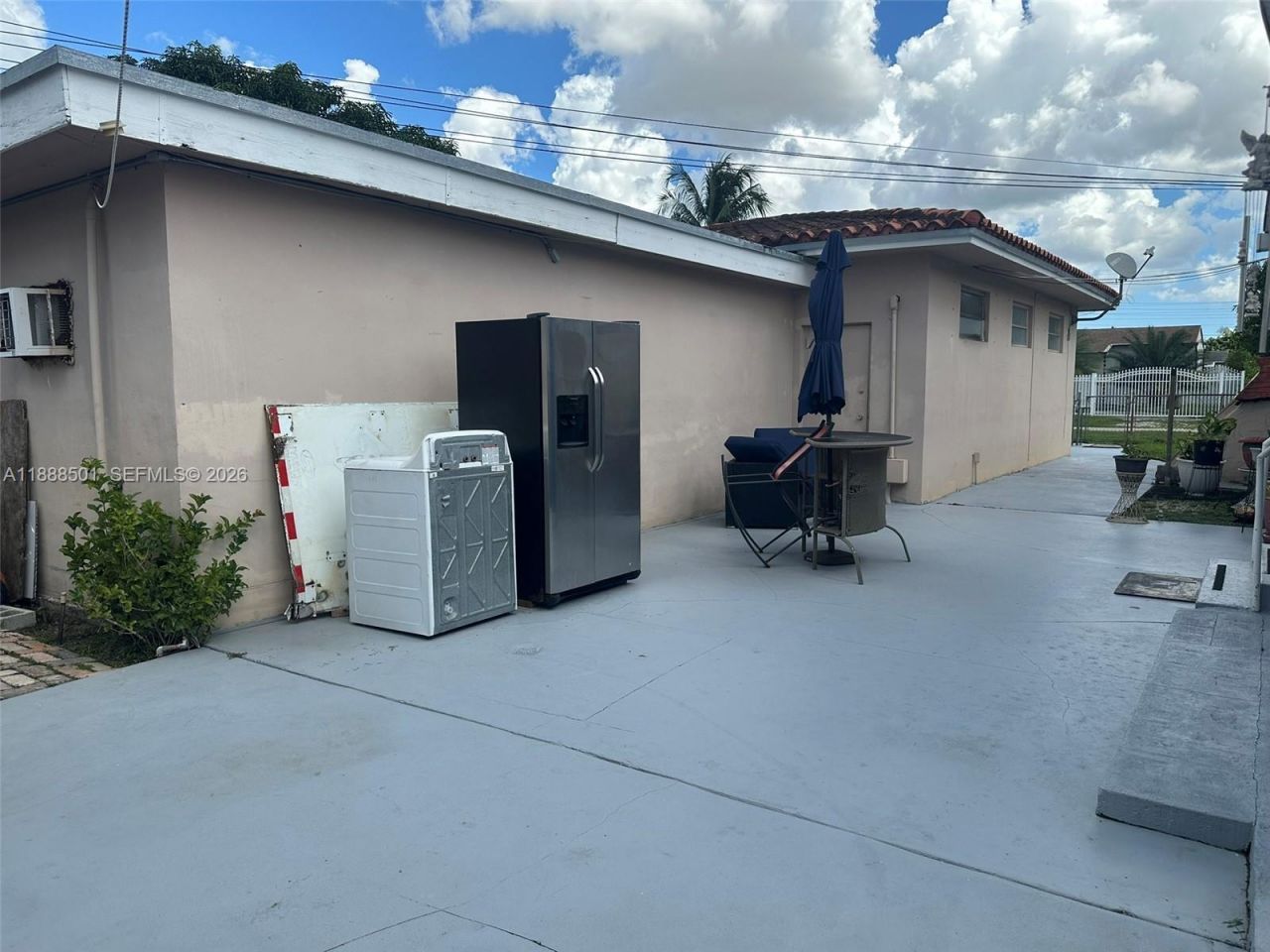 265 W 55th St, Hialeah, FL 33012 Photo