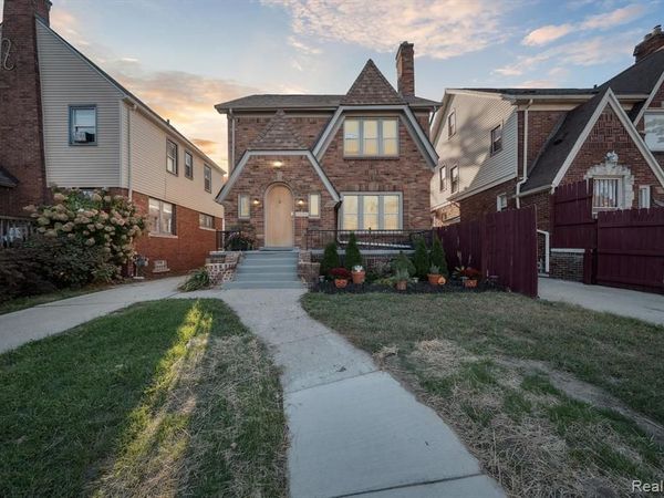 16511 Wisconsin Street, Detroit, MI 48221