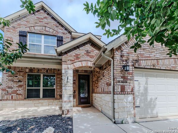1226 Hidden Cave Drive, New Braunfels, TX 78132