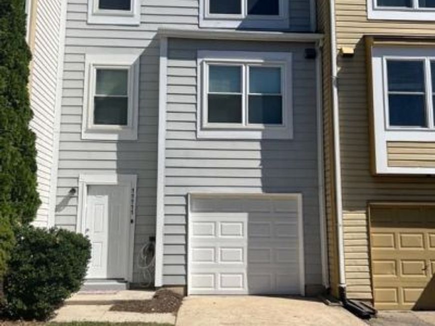 11111 Weatherburn Place, Gaithersburg, MD 20879 Main Photo