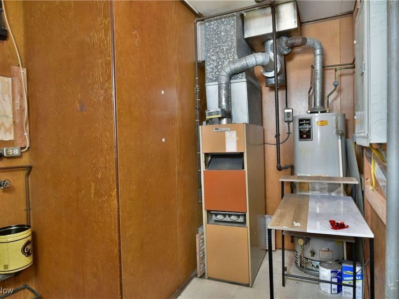 978 Hollywood Street NE, Warren, OH 44483 Photo 18