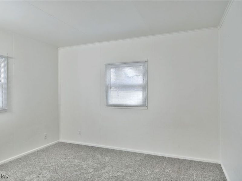 978 Hollywood Street NE, Warren, OH 44483 Photo 21