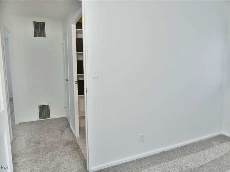 978 Hollywood Street NE, Warren, OH 44483 Photo 31