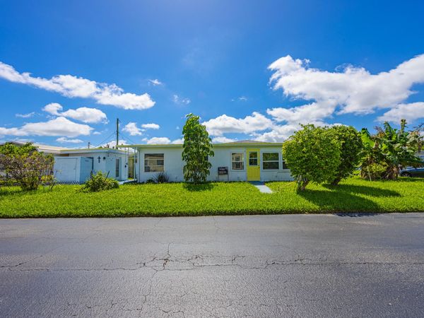 8904 Palm Street, Boynton Beach, FL 33436