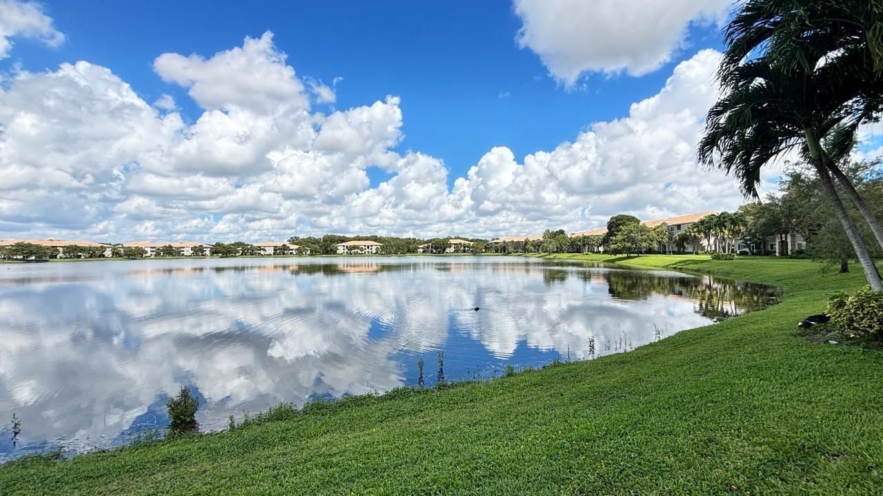 5025 Wiles Road, Unit 107, Coconut Creek, FL 33073 Photo