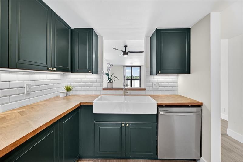 2707 NE 14th St Causeway, Unit 401, Pompano Beach, FL 33062 Photo