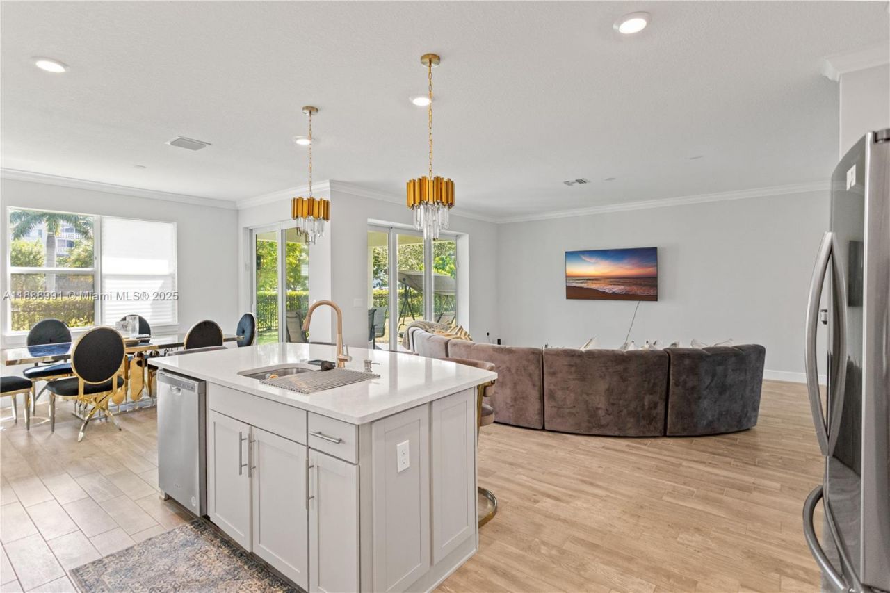 4022 Large Leaf Ln, Hollywood, FL 33021 Photo