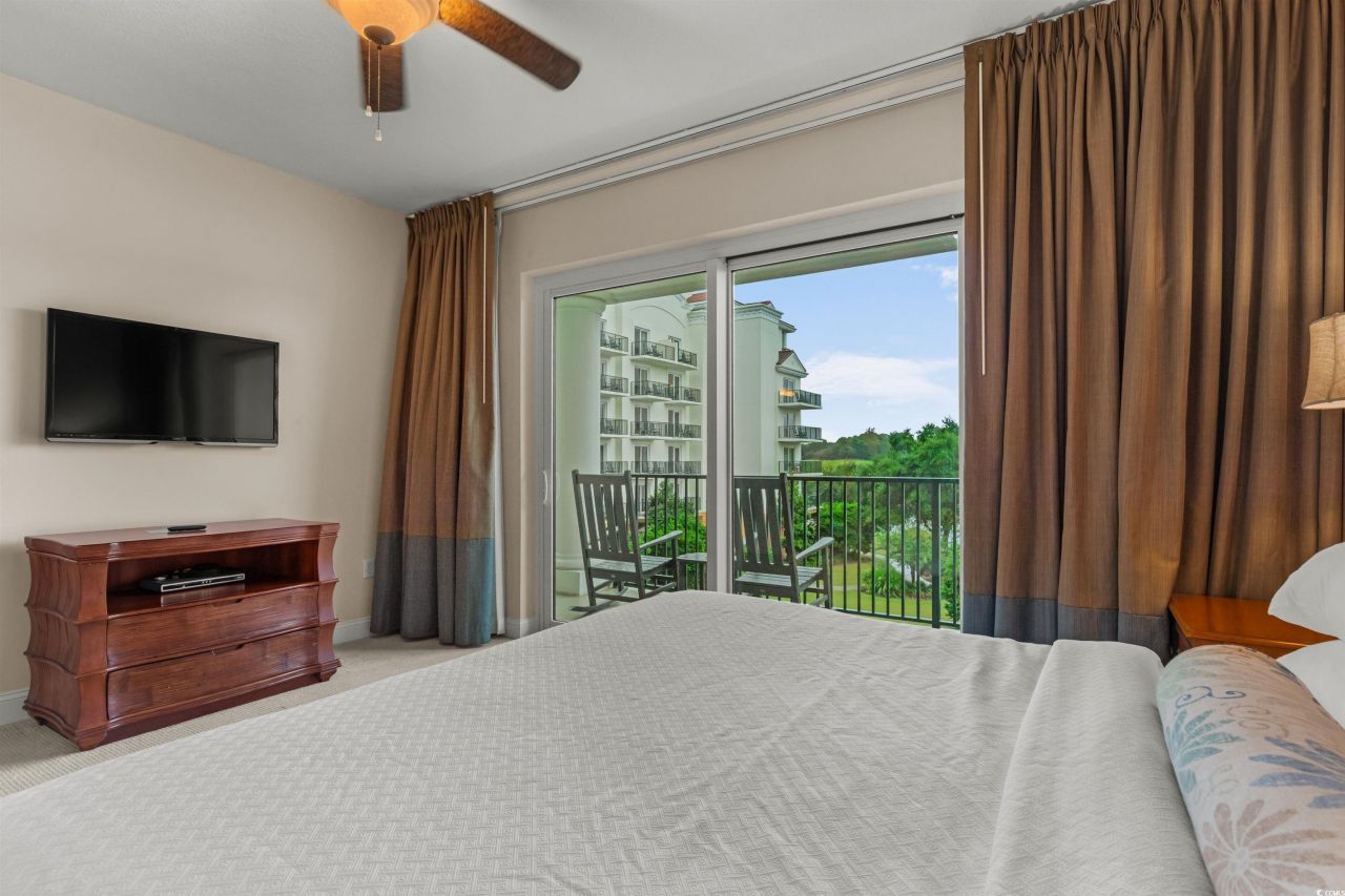 8121 Amalfi Pl. Photo 20