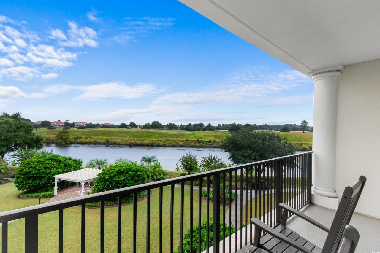 8121 Amalfi Pl. Photo 30