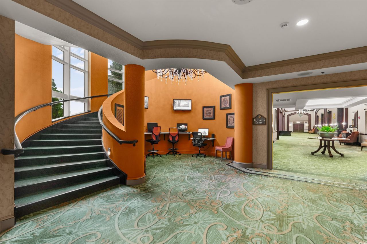 8121 Amalfi Pl. Photo 37