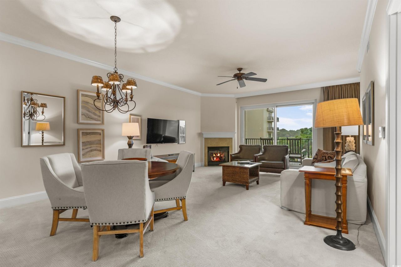 8121 Amalfi Pl. Photo 6