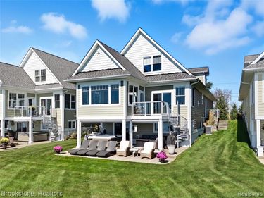 10049 Dixie Highway, Ira Twp, MI 48023