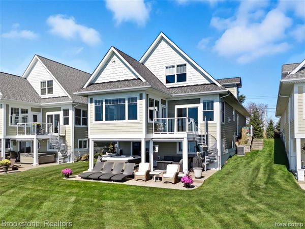 10049 Dixie Highway, Ira Twp, MI 48023