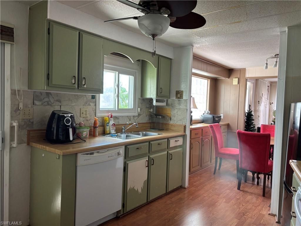 775 Knotty Pine Cir, North Fort Myers, FL 33917 Photo