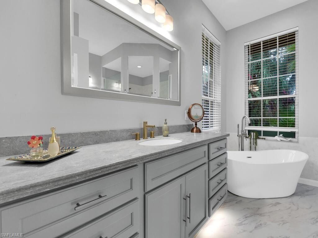 12470 Woodtimber Ln, Fort Myers, FL 33913 Photo