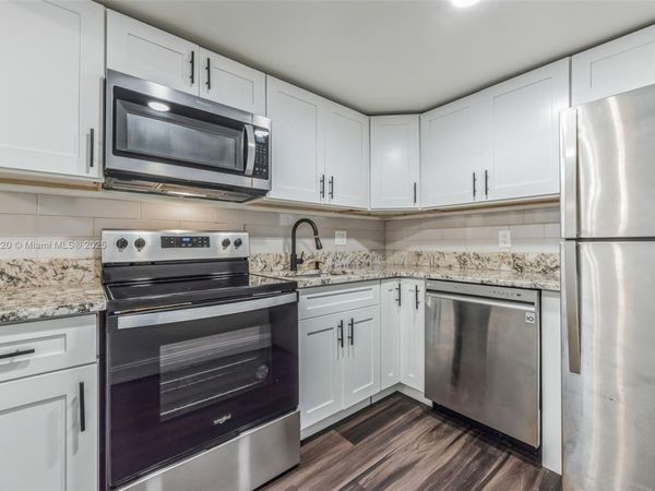 480 NW 20th St, Unit 2010, Boca Raton, FL 33431