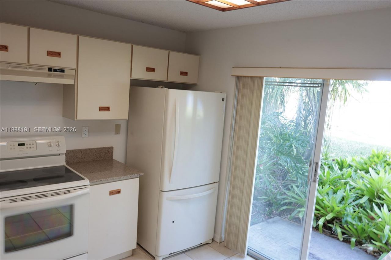 10889 SW 149th Pl, Miami, FL 33196 Photo