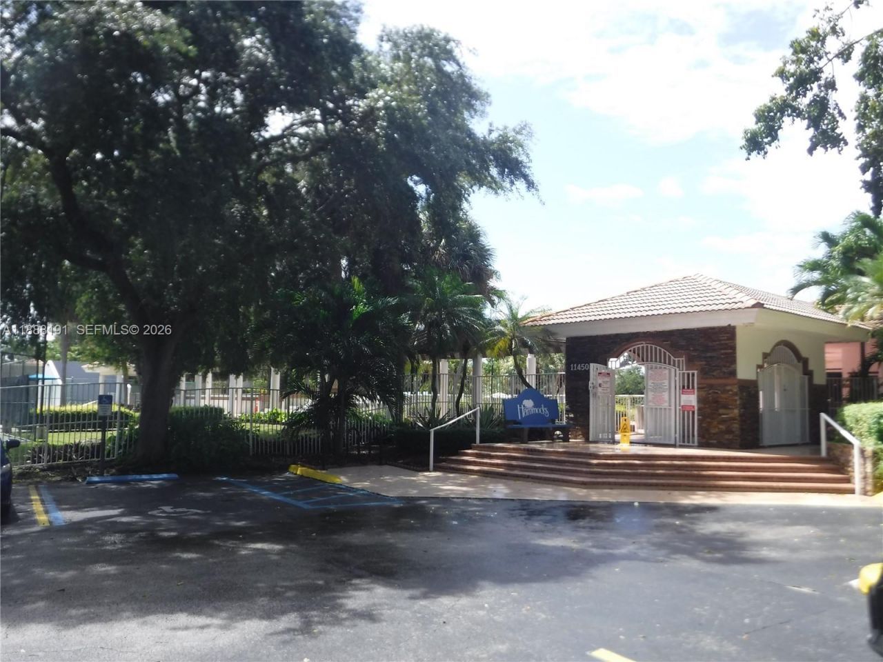 10889 SW 149th Pl, Miami, FL 33196 Photo