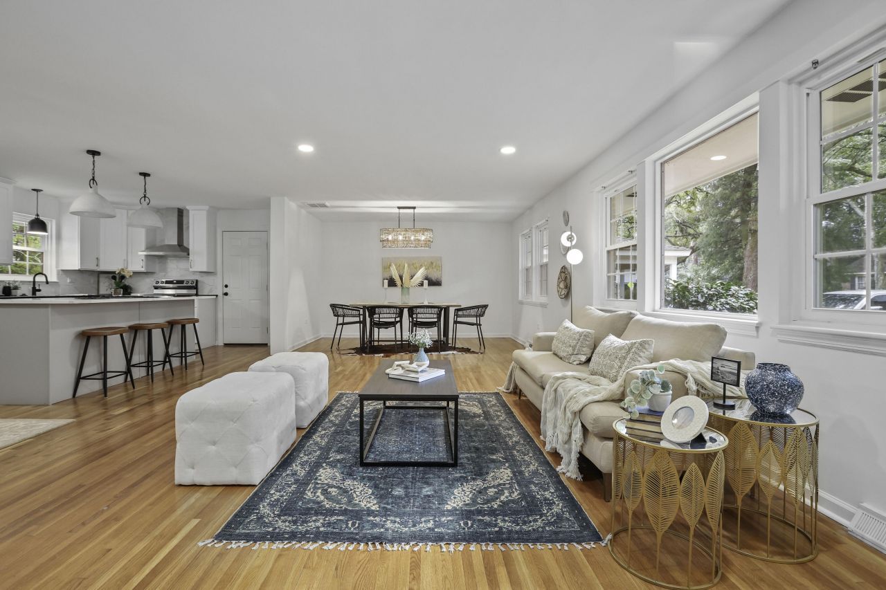 1134 Mim Avenue Photo 3