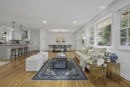 1134 Mim Avenue photo 4